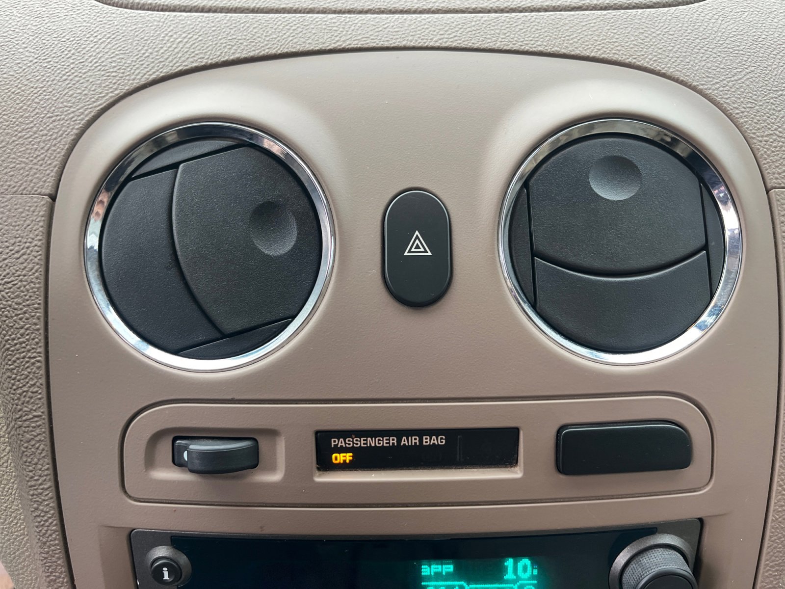 Used 2007 Chevrolet HHR LT image 27