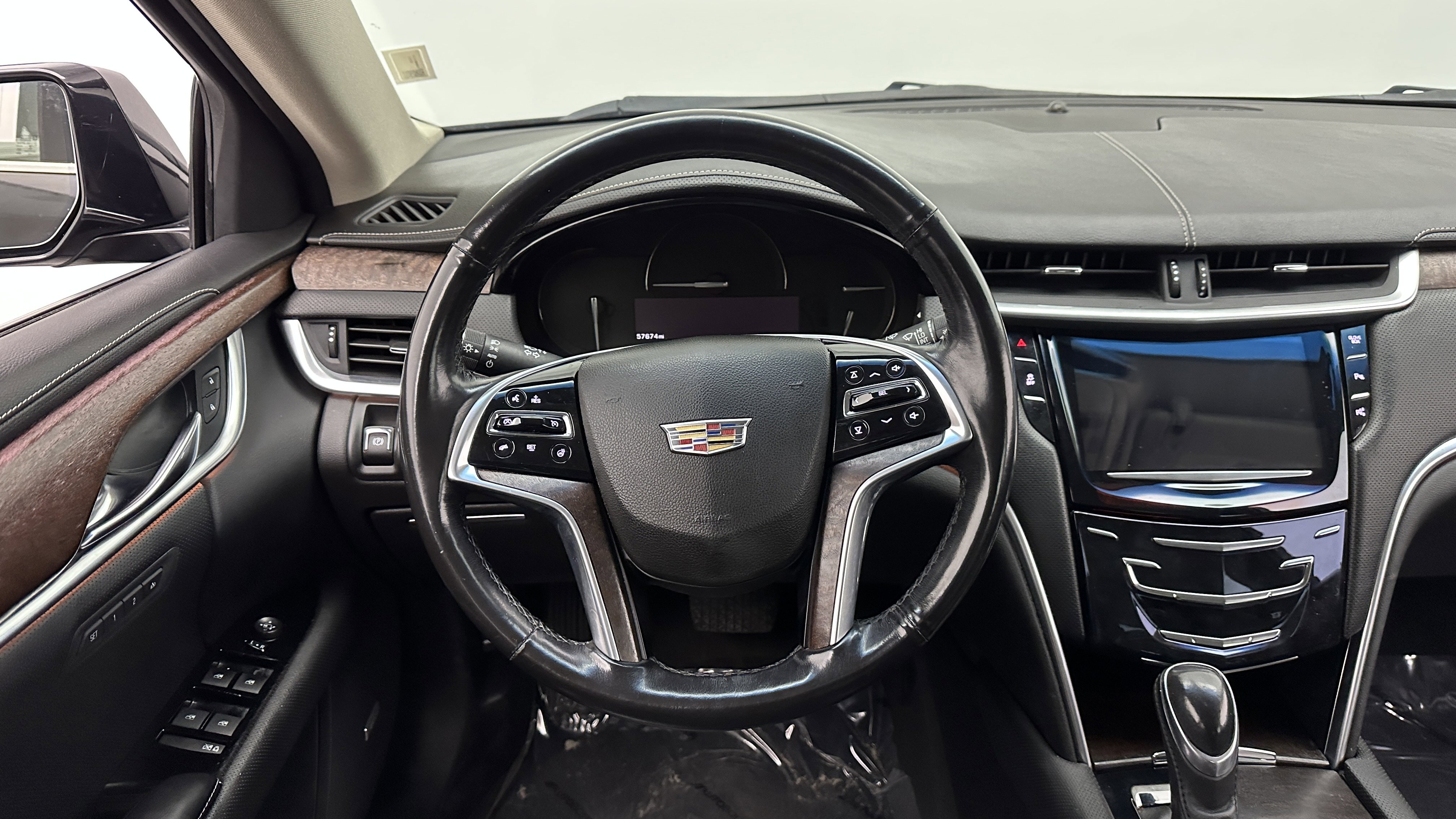 Used 2019 Cadillac XTS Luxury image 24