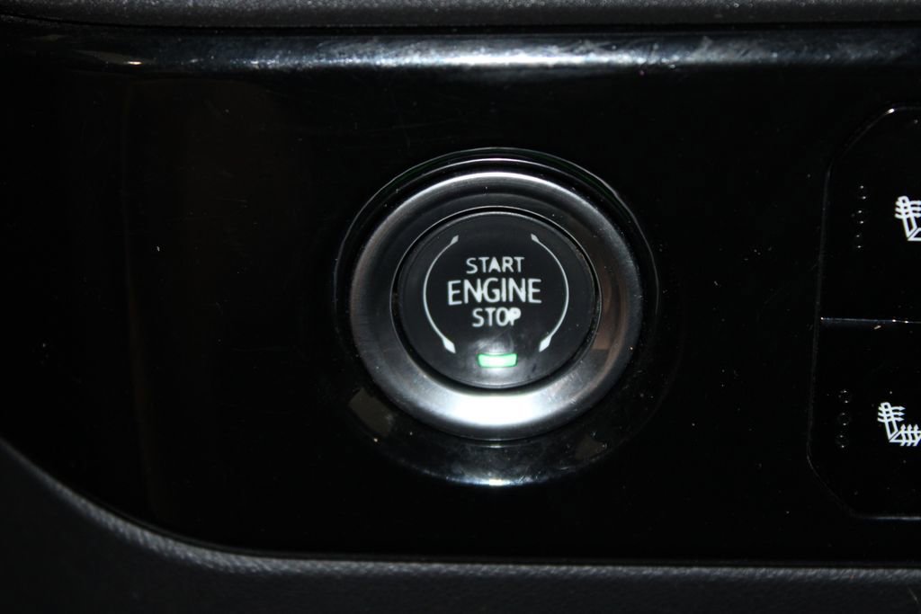 Used 2024 Chevrolet Silverado 1500 LT image 38