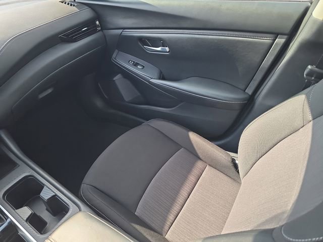 Certified 2025 Nissan Sentra SV w/ All-Weather Package FWD image 15