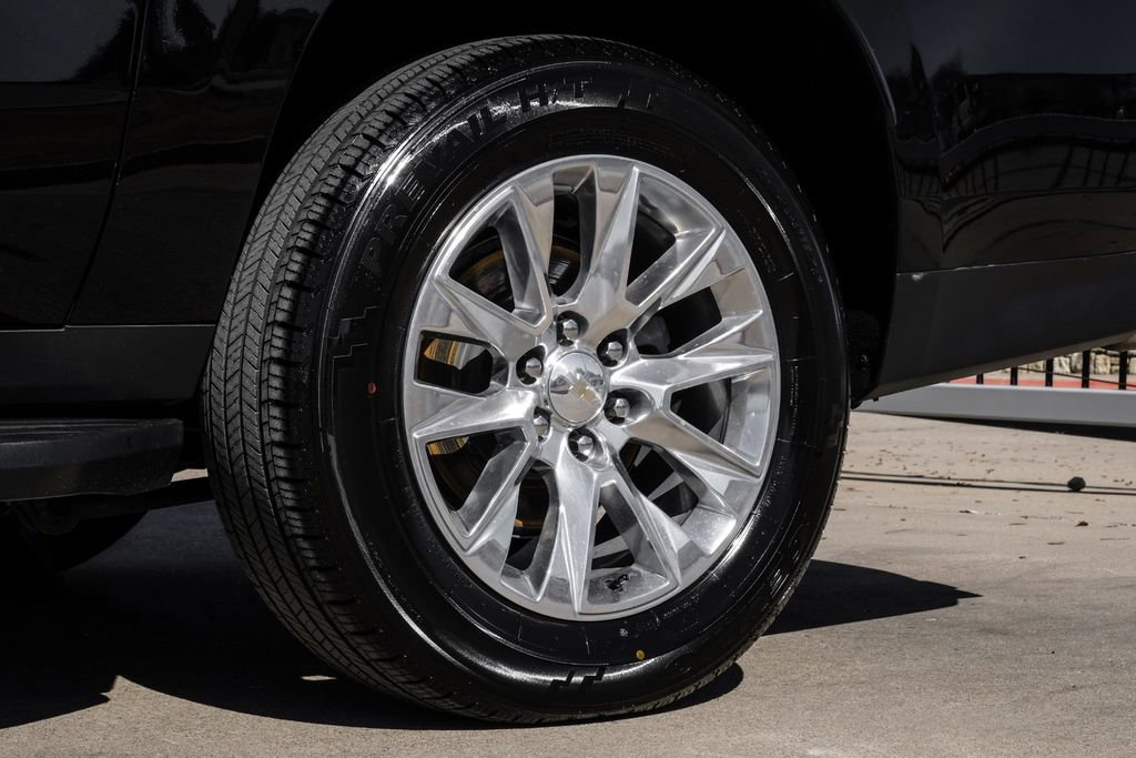 Used 2024 Chevrolet Suburban Premier image 54