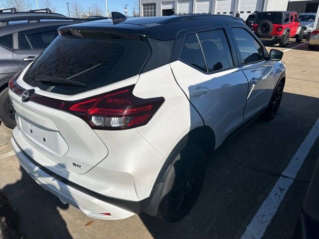 Used 2023 Nissan Kicks SR w/ SR Premium Package image 4