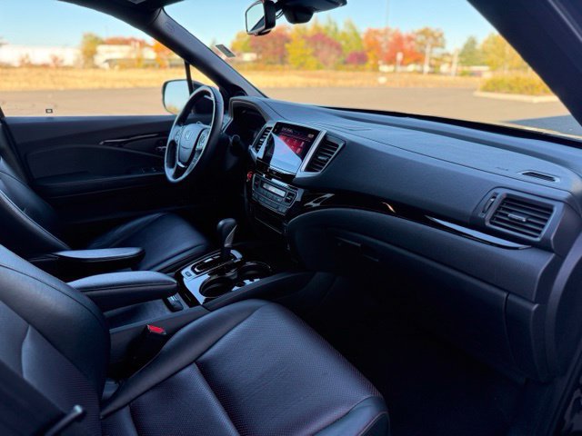 Used 2017 Honda Ridgeline Black Edition image 16
