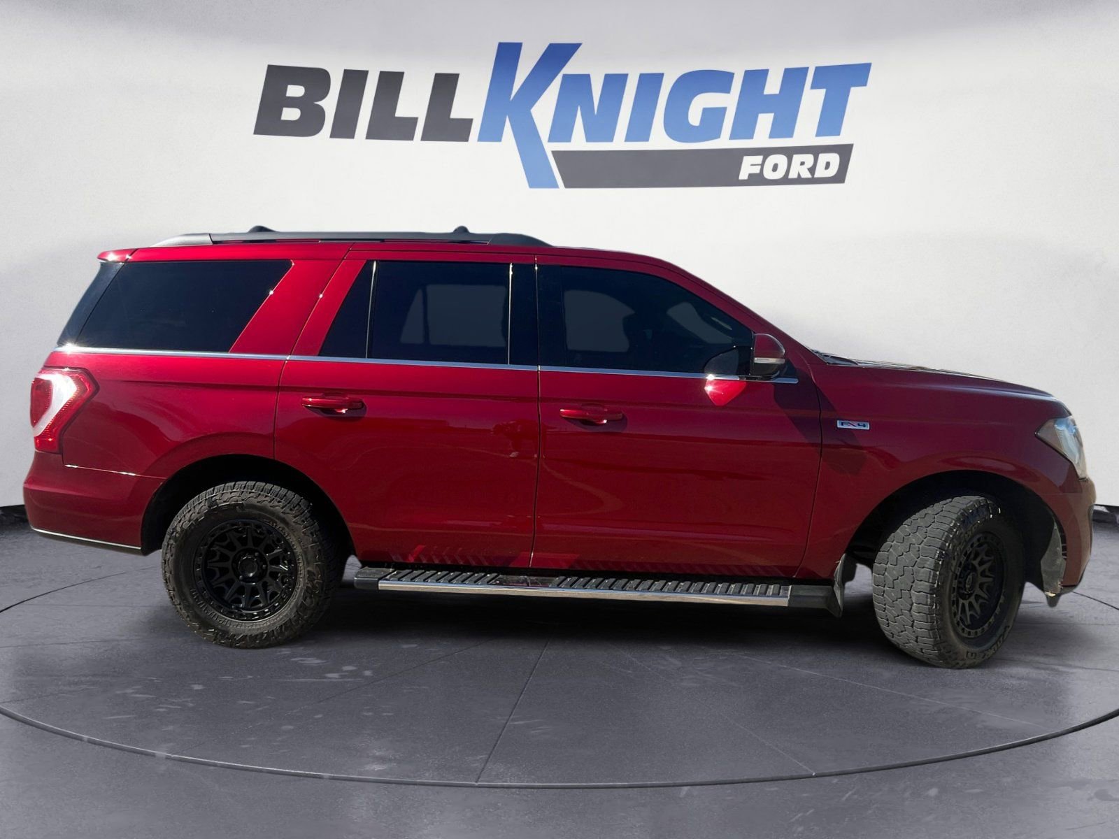Used 2019 Ford Expedition XLT w/ Equipment Group 202A image 6