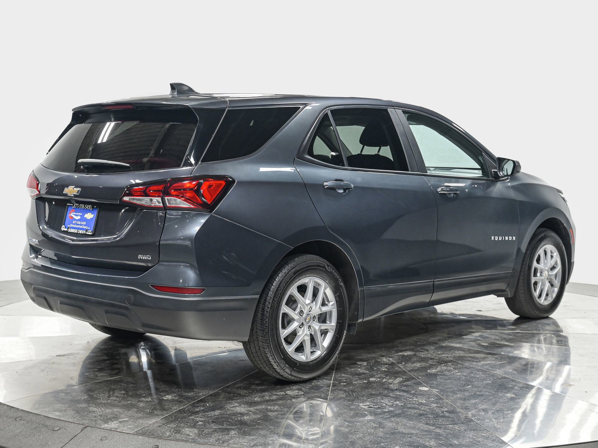 Used 2022 Chevrolet Equinox LS w/ LS Convenience Package image 8