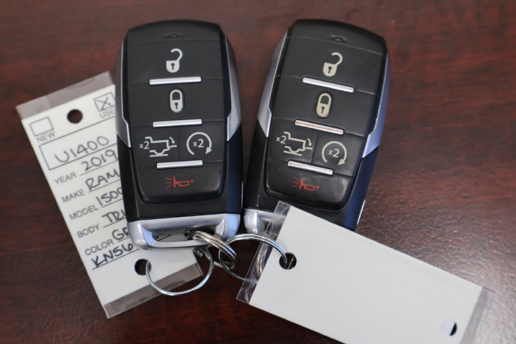 Used 2019 RAM 1500 Laramie AWD/4WD image 29