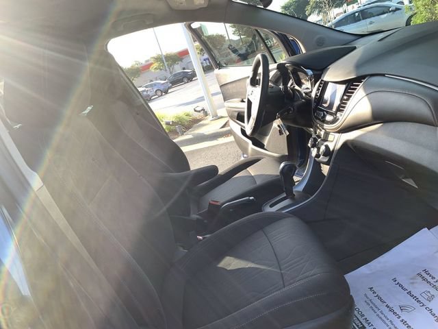 Used 2020 Chevrolet Trax LT FWD image 14