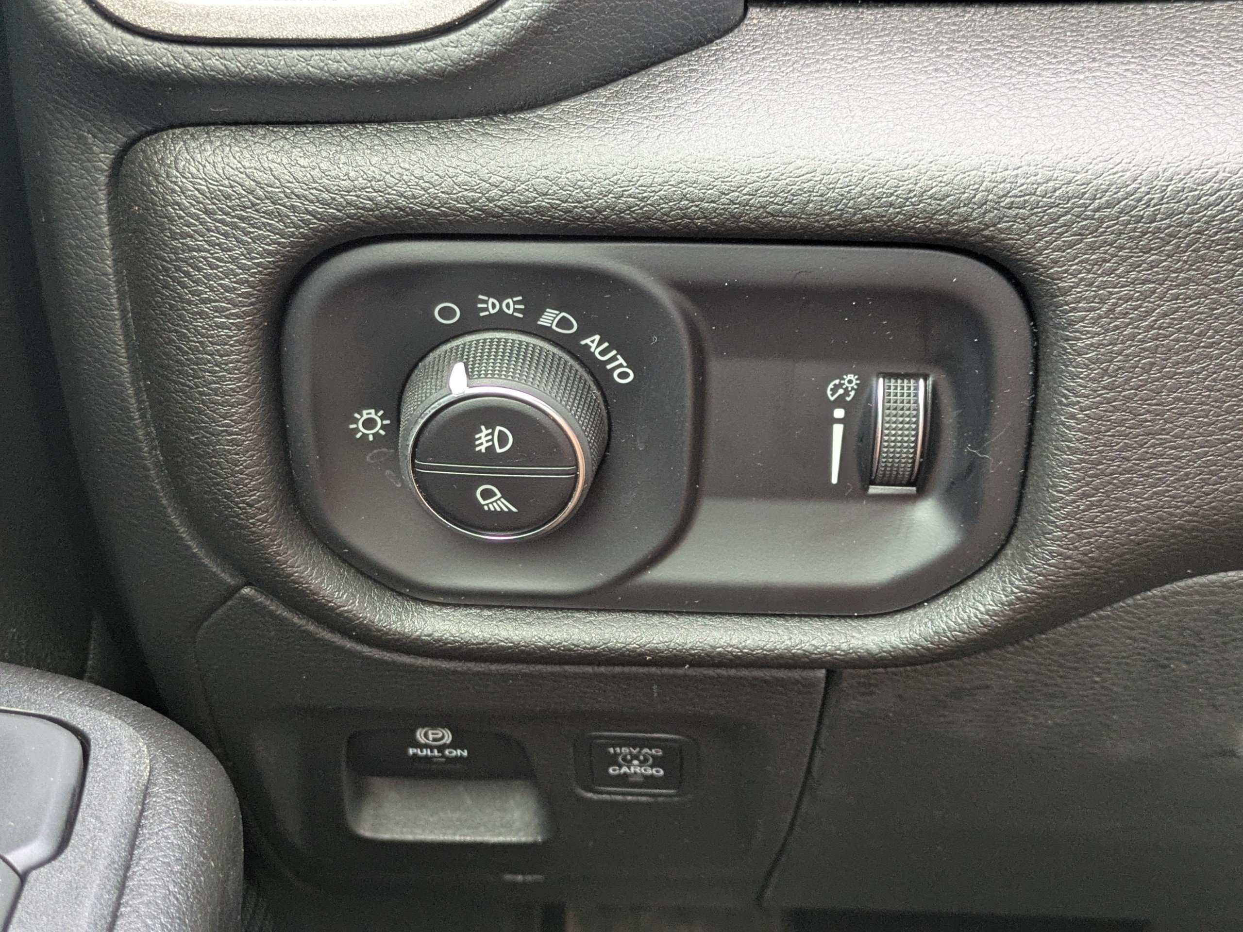 Used 2025 RAM 1500 Warlock AWD/4WD image 20