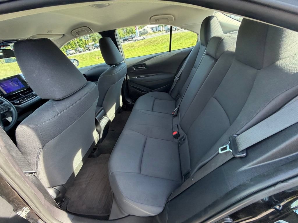 Used 2023 Toyota Corolla LE FWD image 45