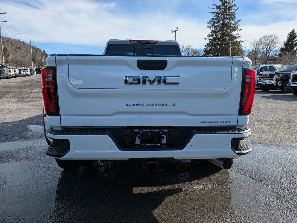 New 2026 GMC Sierra 3500 Denali Ultimate AWD/4WD image 6