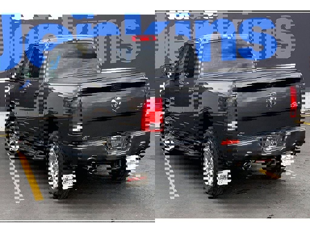 Used 2018 RAM 1500 Express w/ Express Value Package image 11