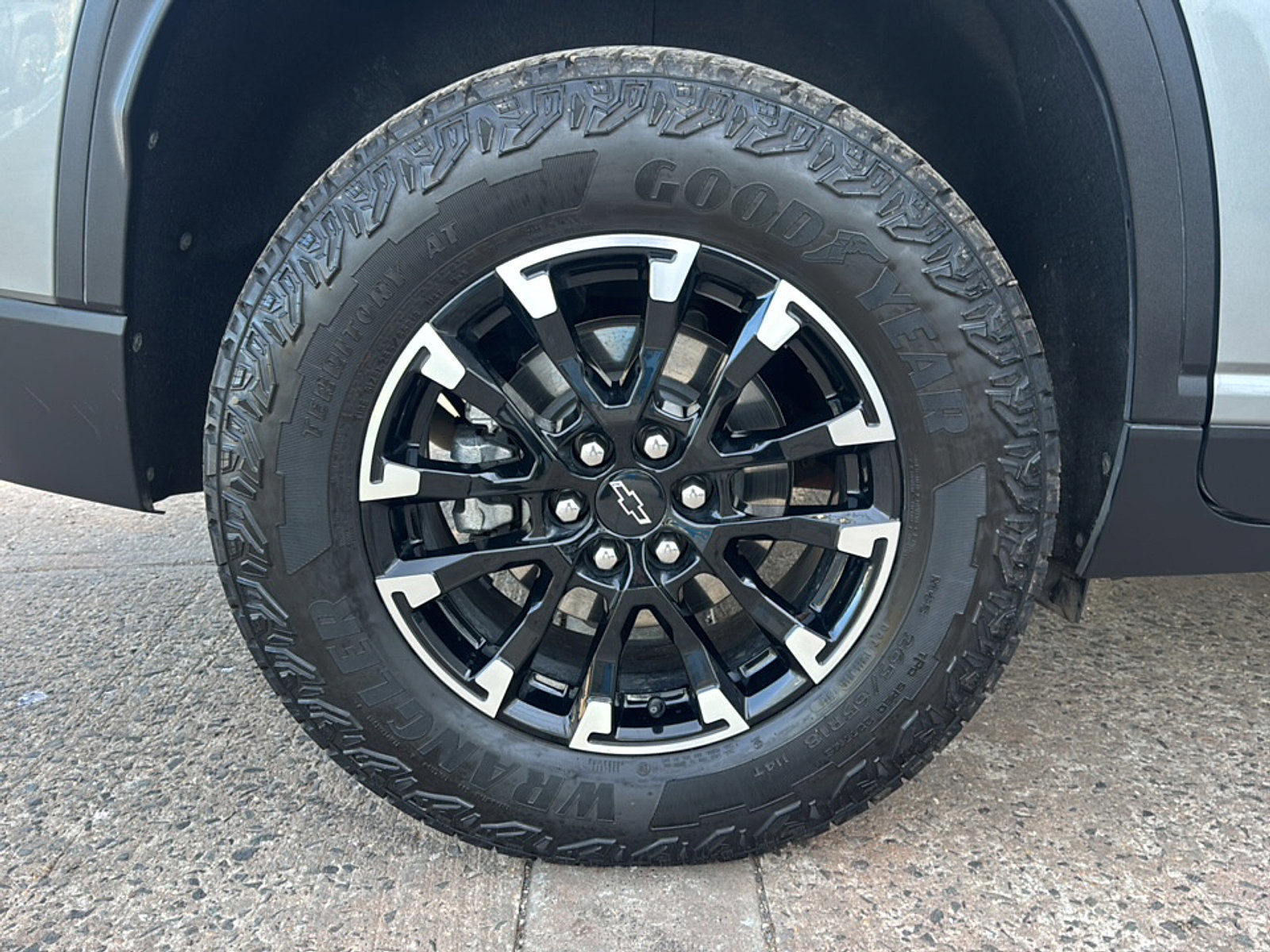 Used 2024 Chevrolet Traverse Z71 w/ LPO, Floor Liner Package image 43