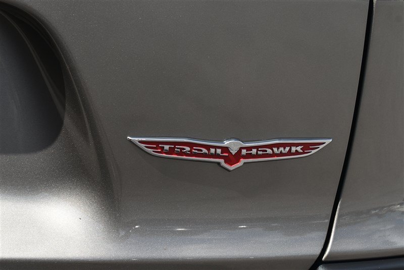 Used 2021 Jeep Cherokee Trailhawk w/ Trailer Tow Group AWD/4WD image 6