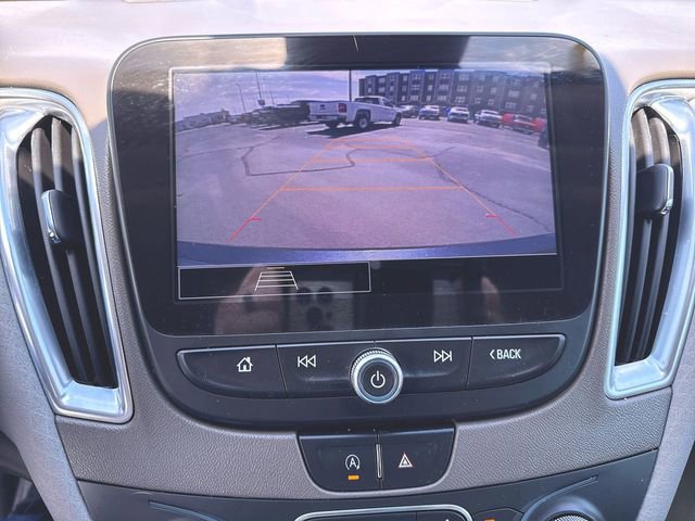 Used 2021 Chevrolet Malibu LT FWD image 14