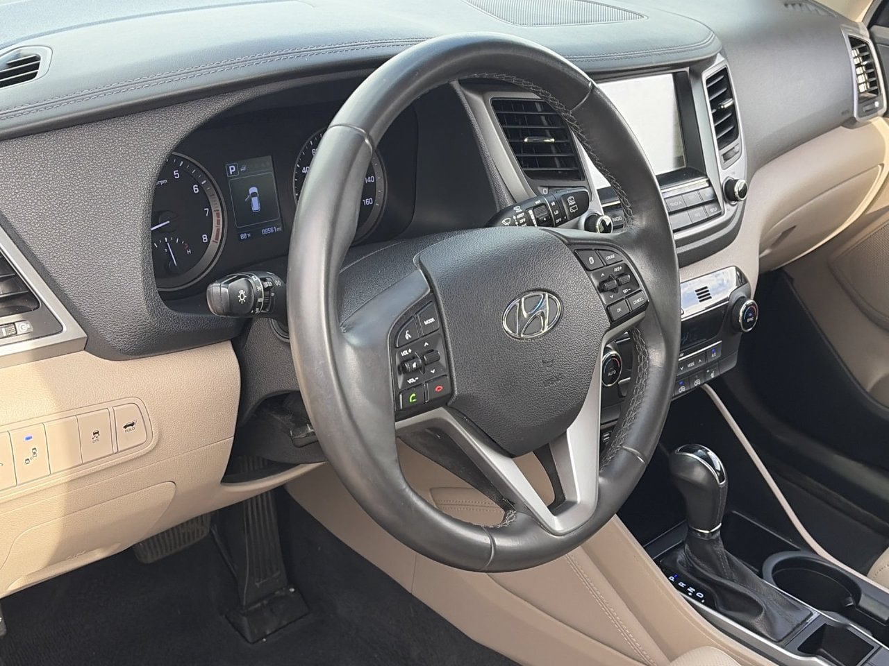 Used 2017 Hyundai Tucson Limited FWD image 17