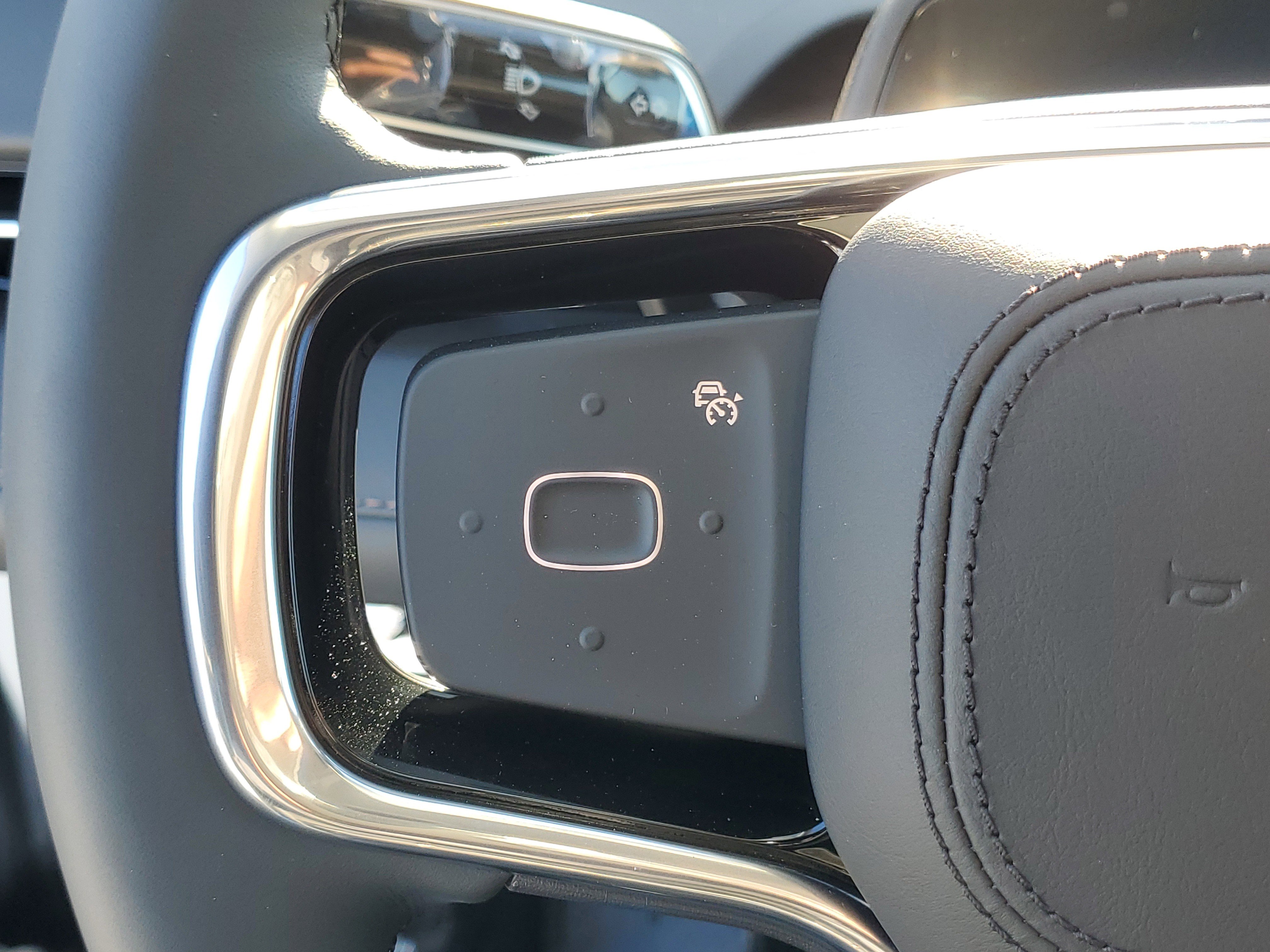 New 2026 Lincoln Nautilus Reserve w/ Jet Appearance Package image 17