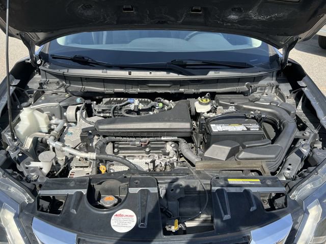 Used 2018 Nissan Rogue SV image 24