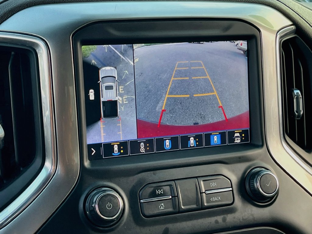 Used 2020 Chevrolet Silverado 1500 LTZ RWD image 14