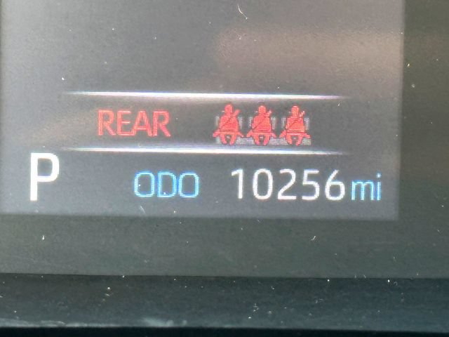Used 2021 Toyota RAV4 XLE w/ Convenience Package FWD image 13