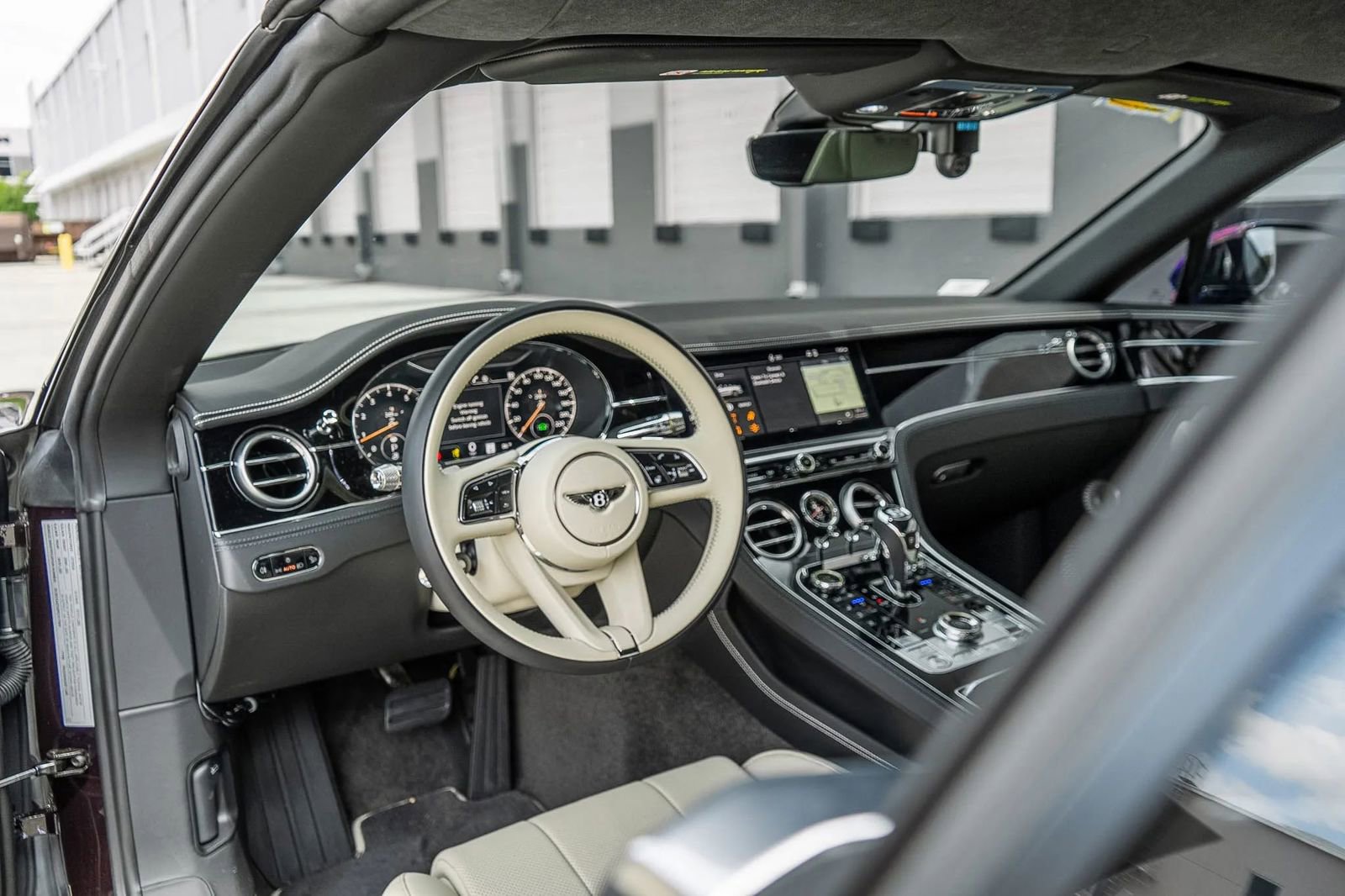 Used 2024 Bentley Continental GT V8 AWD/4WD image 28