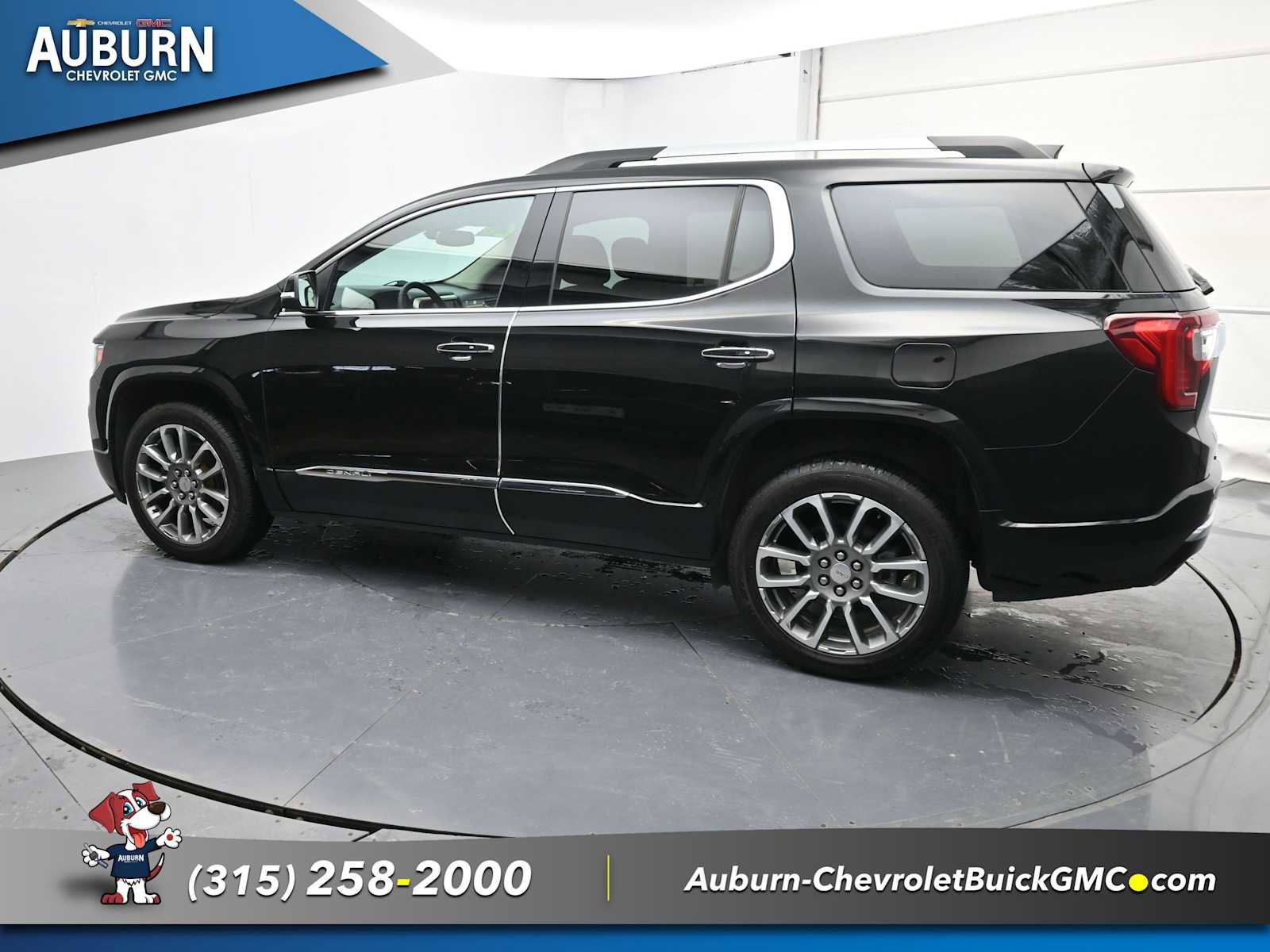 Used 2023 GMC Acadia Denali w/ Trailering Package image 16