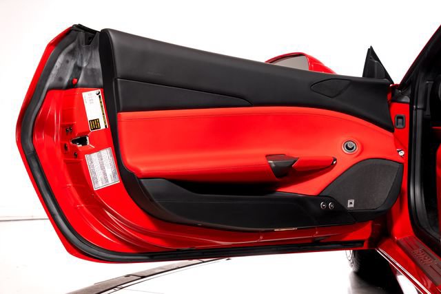 Used 2017 Ferrari 488 Spider RWD image 18