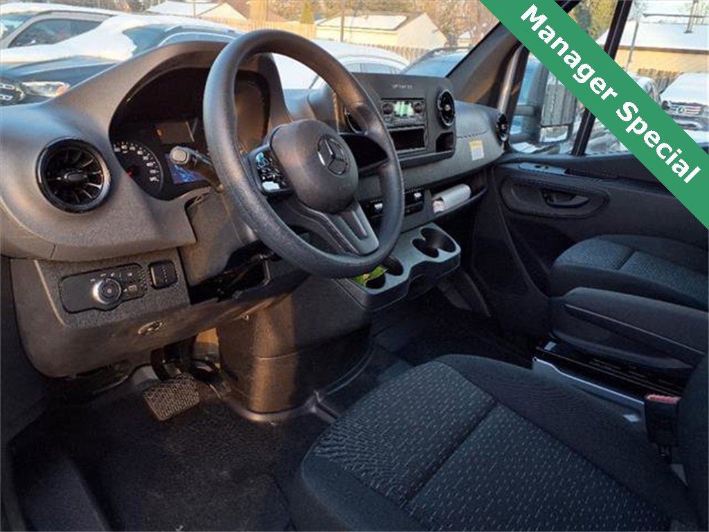 Used 2022 Mercedes-Benz Sprinter 3500 image 20