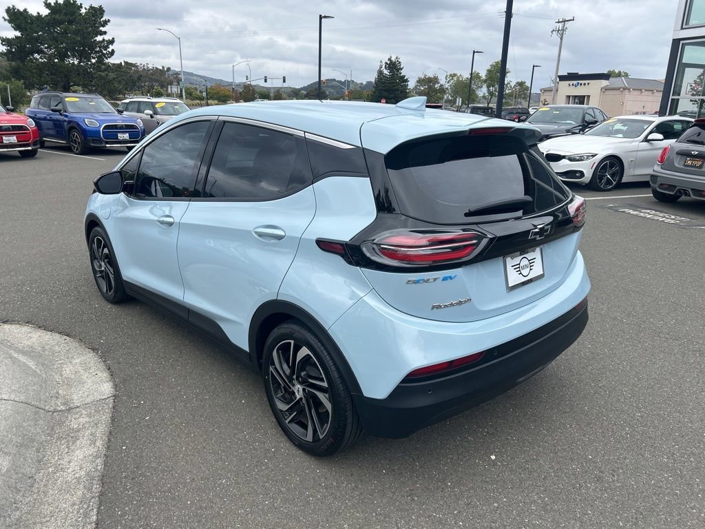 Used 2022 Chevrolet Bolt LT FWD image 3