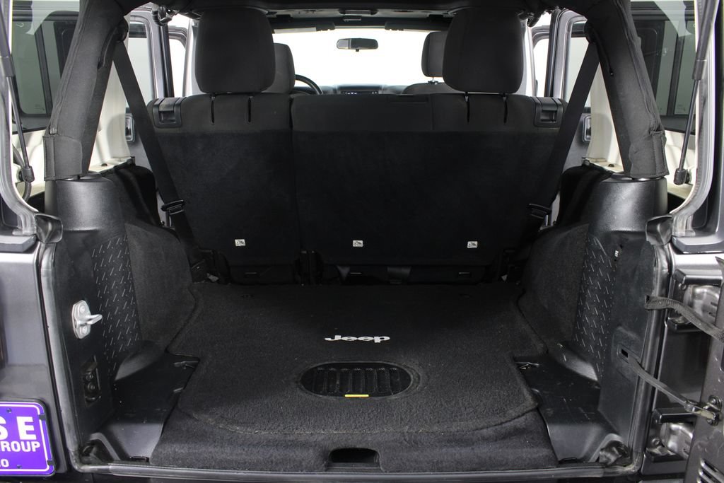Used 2016 Jeep Wrangler Unlimited Sport w/ Max Tow Package AWD/4WD image 14