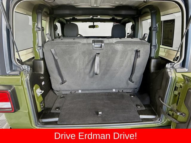 Used 2021 Jeep Wrangler Sport AWD/4WD image 29