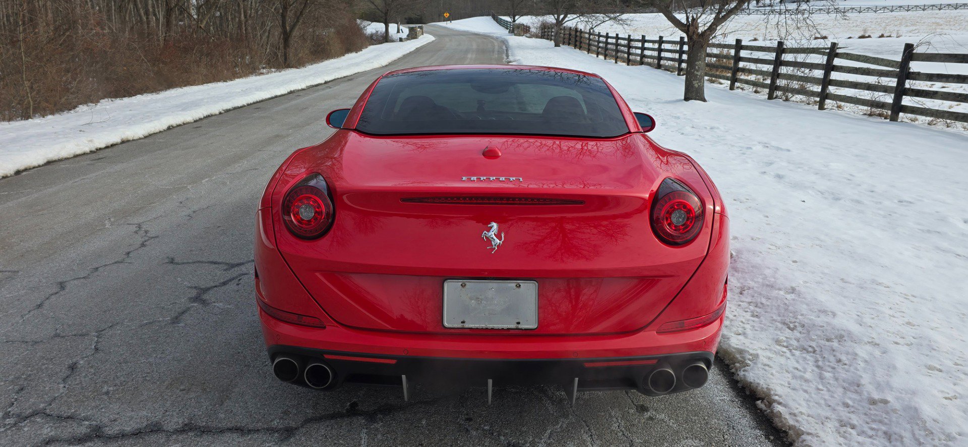 Used 2015 Ferrari California T RWD image 6