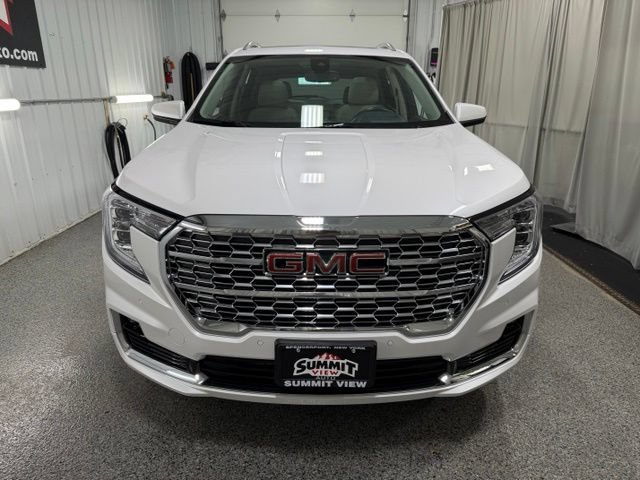 Used 2023 GMC Terrain Denali w/ LPO, Floor Liner Package AWD/4WD image 2