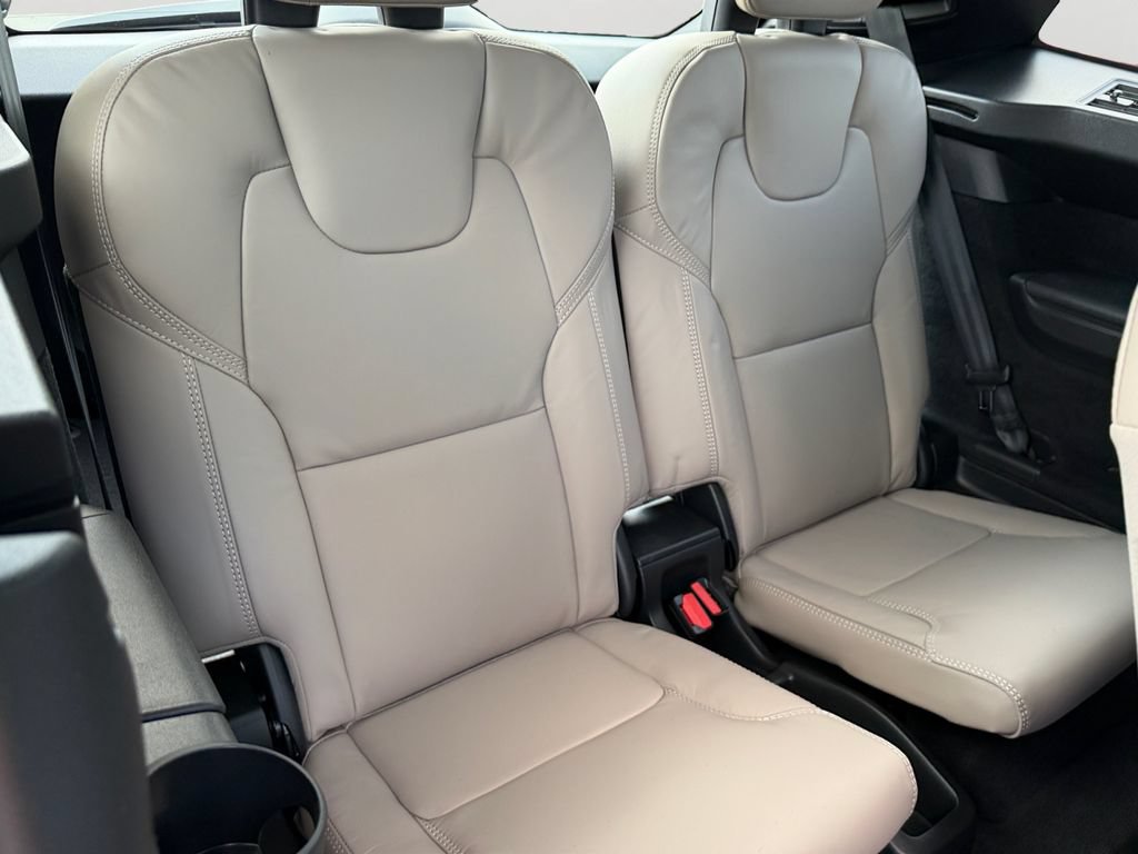 Certified 2026 Volvo XC90 B6 Ultra AWD/4WD image 12