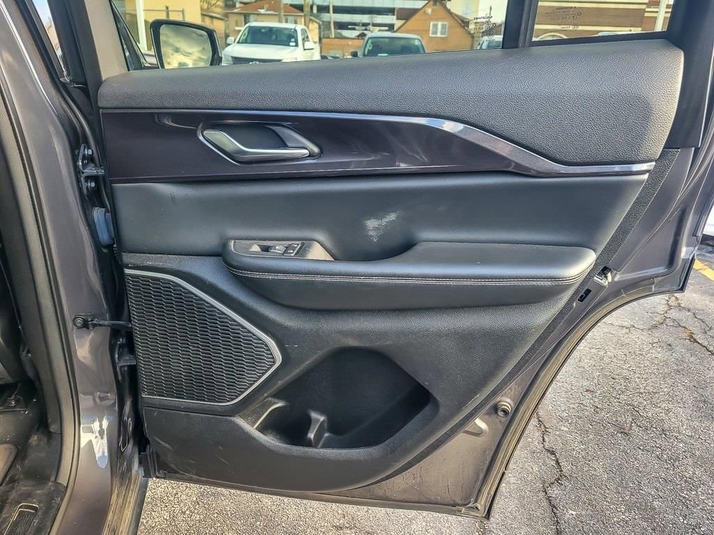 Certified 2022 Jeep Grand Cherokee Altitude image 22