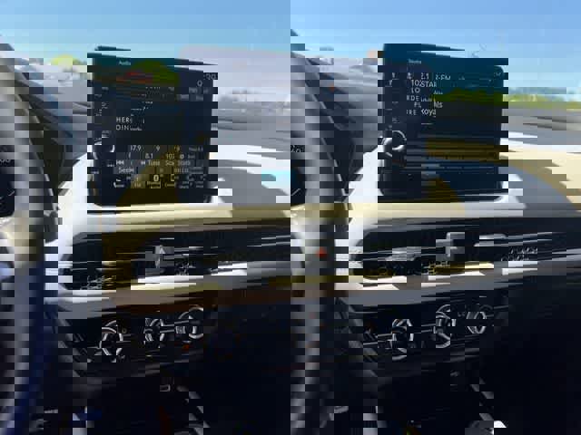 Certified 2025 Honda HR-V EX-L image 19