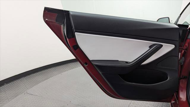 Used 2018 Tesla Model 3 Performance image 14