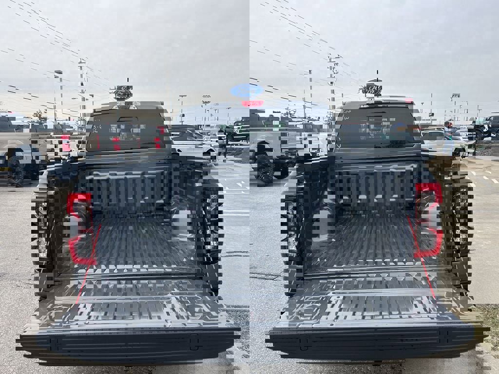 New 2026 Ford Ranger Lariat w/ Black Appearance Package image 16