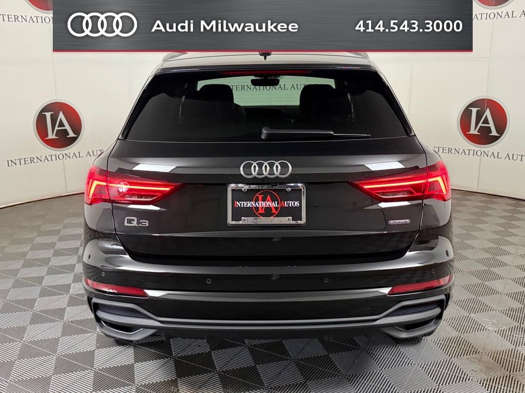 Used 2024 Audi Q3 2.0T Premium Plus AWD/4WD image 7