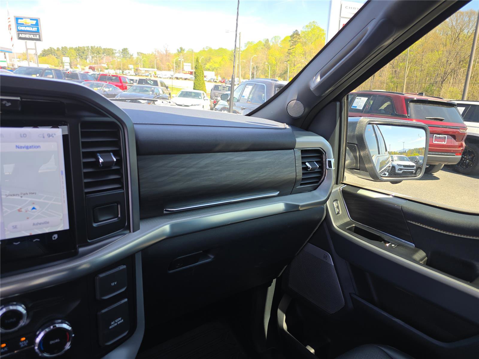 Used 2024 Ford F150 Lariat w/ FX4 Off-Road Package AWD/4WD image 25