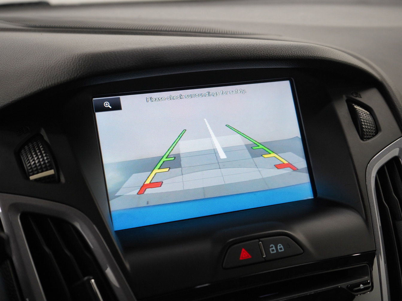 Used 2014 Ford Focus Titanium FWD image 26