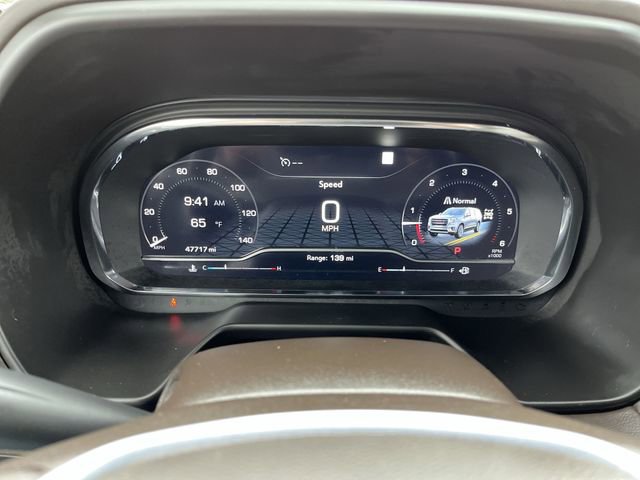 Used 2022 GMC Yukon SLT w/ SLT Premium Package image 12