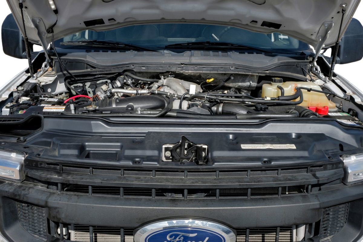 Used 2021 Ford F550 4x4 Crew Cab Super Duty w/ Power Equipment Group image 52