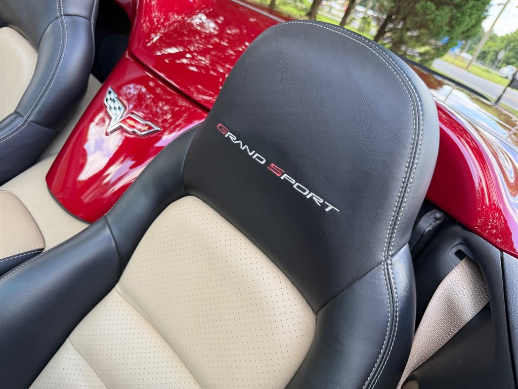 Used 2010 Chevrolet Corvette Grand Sport w/ Preferred Equipment Group RWD image 61