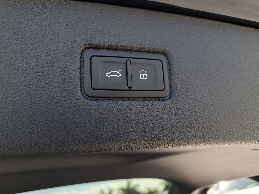 New 2026 Audi Q7 3.0T Premium Plus AWD/4WD image 32