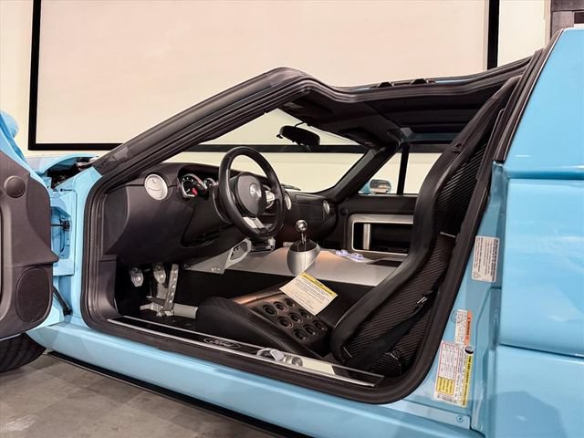 Used 2006 Ford GT RWD image 29