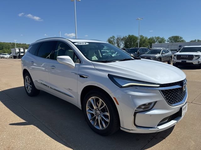 Used 2024 Buick Enclave Avenir w/ Avenir Technology Package AWD/4WD image 1