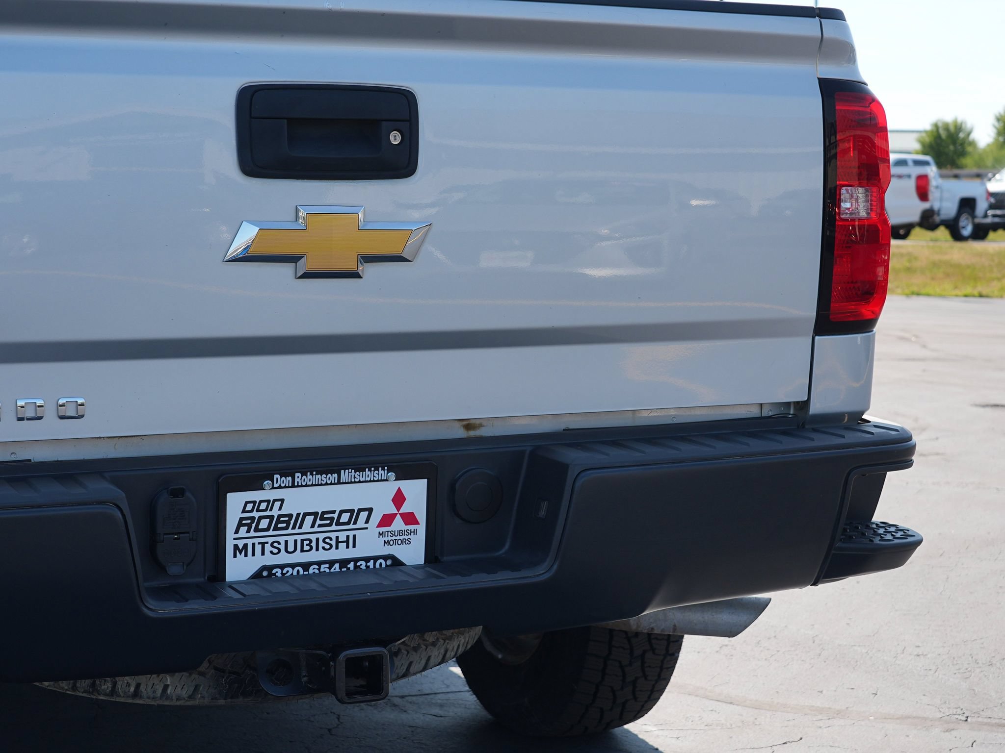 Used 2017 Chevrolet Silverado 1500 W/T w/ Trailering Package AWD/4WD image 11