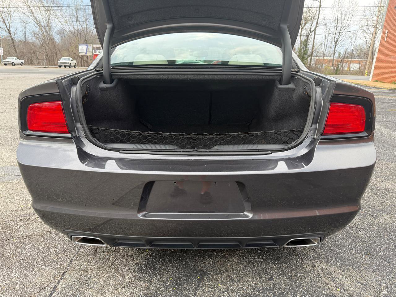 Used 2014 Dodge Charger SE w/ Connectivity Group image 23