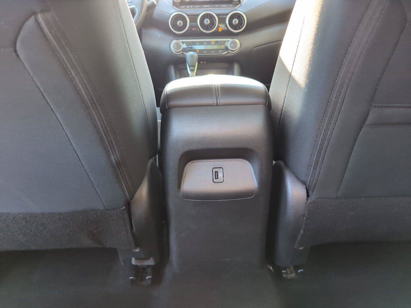 Used 2024 Nissan Sentra SV FWD image 33