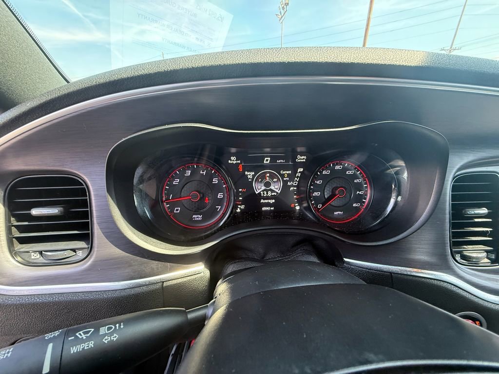Used 2017 Dodge Charger R/T w/ Premium Group RWD image 17